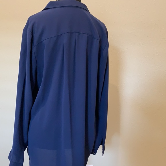 JJill blue rayon button up - Picture 3 of 4